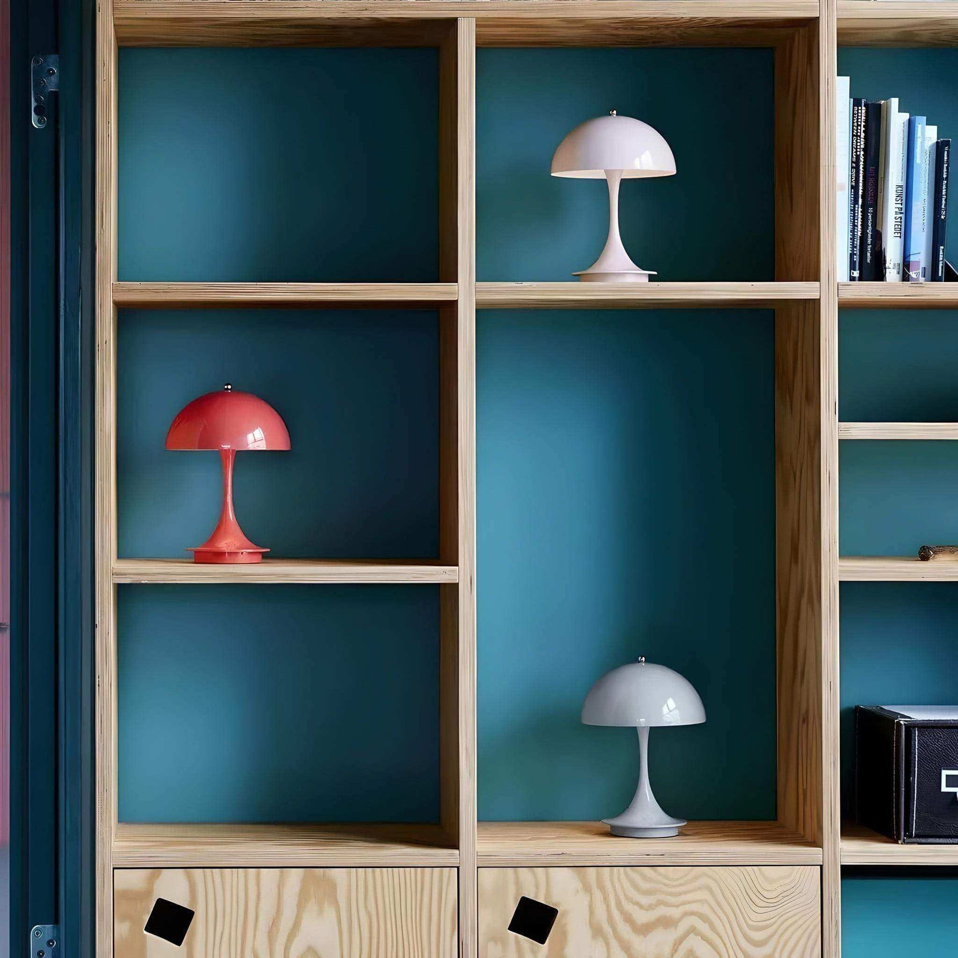 Luna Mushroom Desk Lamp with Adjustable Color Temperature