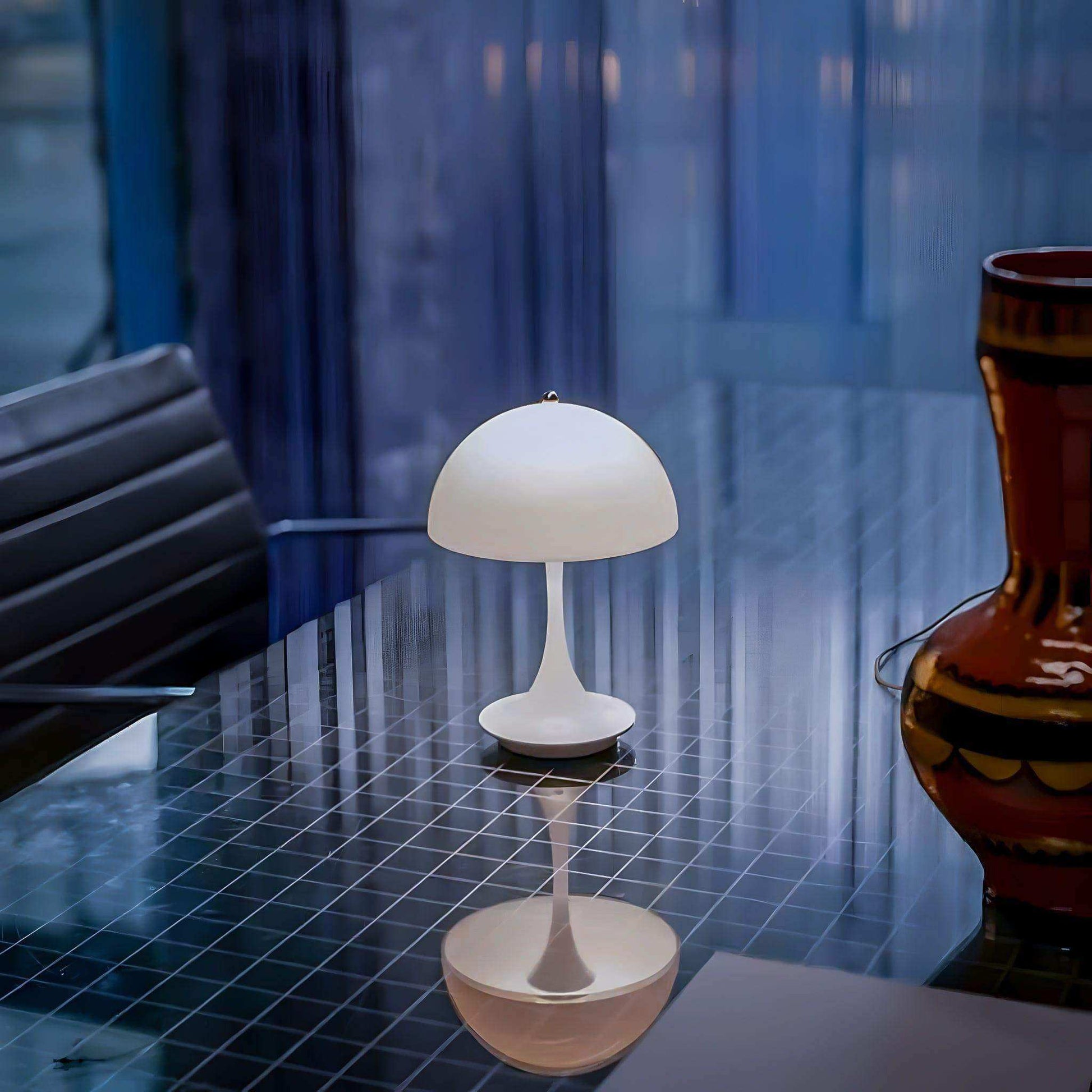 Luna Mushroom Desk Lamp with Adjustable Color Temperature