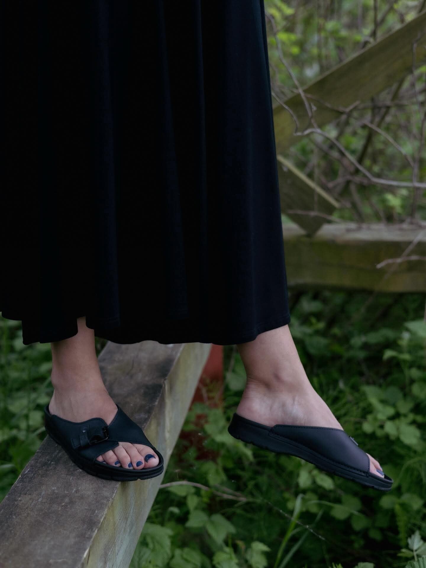 TOKU Rome Sandals - Black